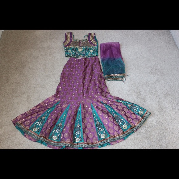 Choli suit - Picture 1 of 8